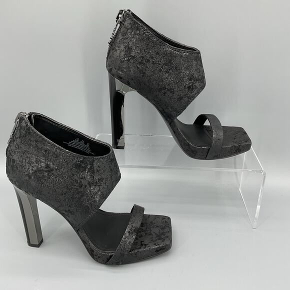 NEW DKNY Women’s Dava Ankle Cuff Platform Sandals Black Size 8.5M - Picture 1 of 10